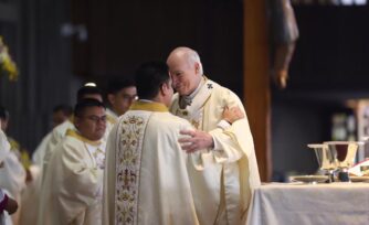 Dar vida a los 'muertos en vida', pide Arzobispo a nuevos sacerdotes