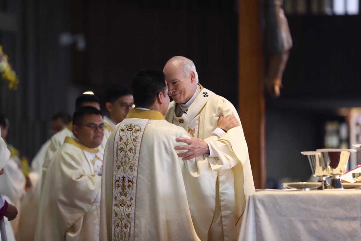 Dar vida a los 'muertos en vida', pide Arzobispo a nuevos sacerdotes