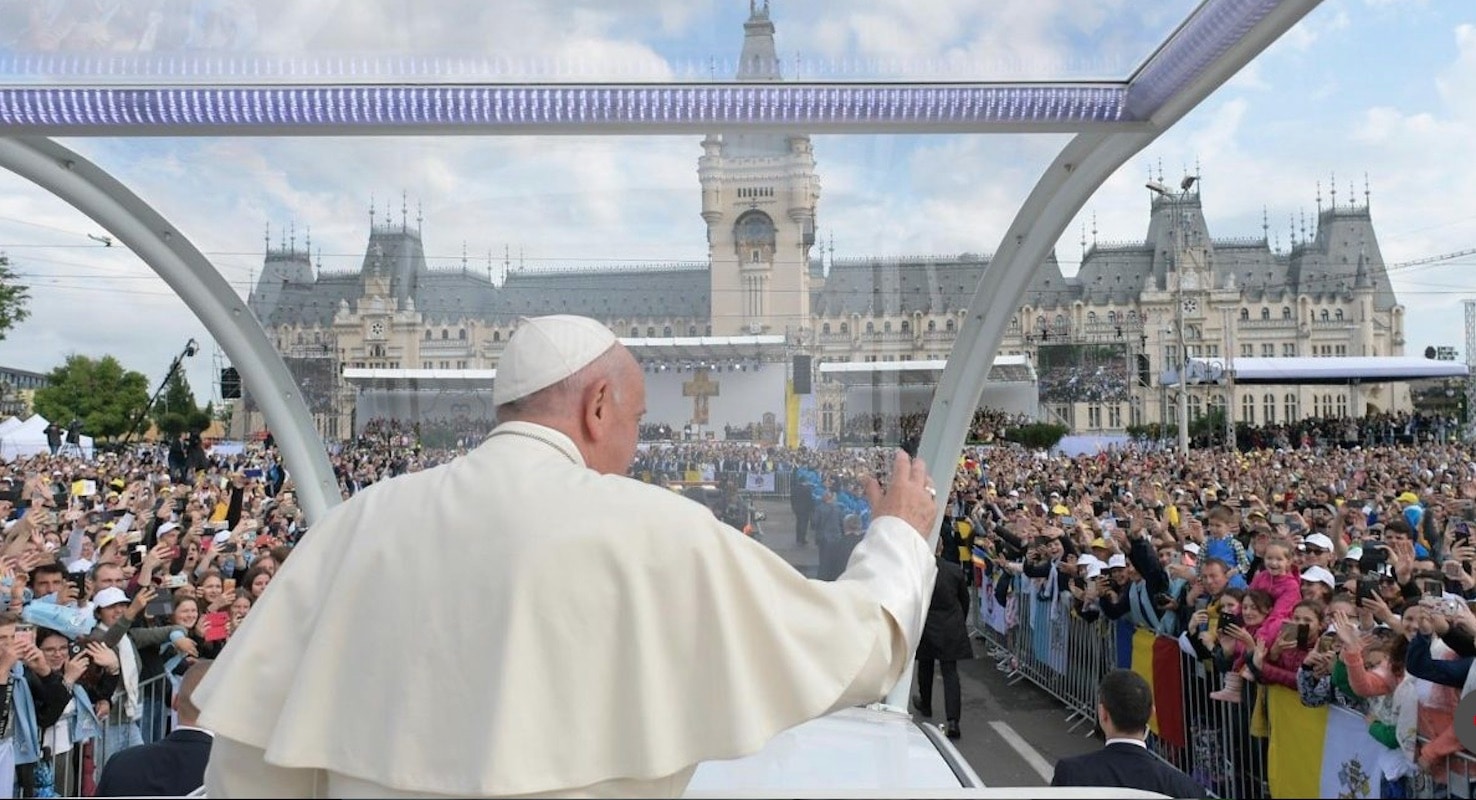 Papa Francisco pidió a rumanos no olvidar sus raíces