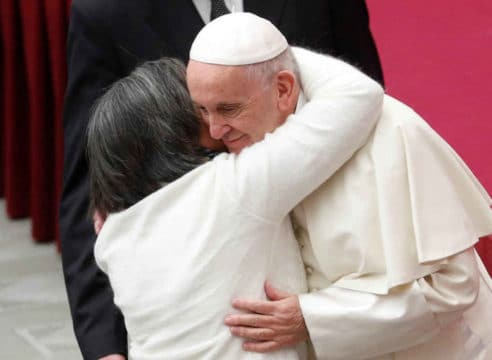En febrero, el Papa pide orar por las mujeres víctimas de violencia
