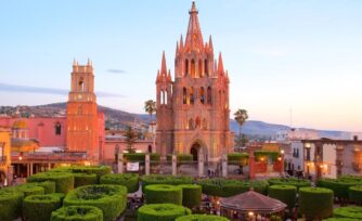 Las iglesias de San Miguel de Allende, la segunda mejor ciudad del mundo