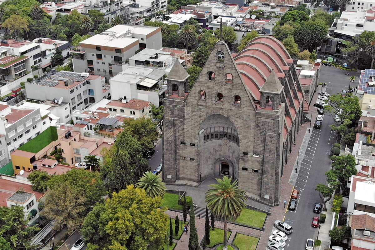 vista aérea de la parroquia de san agustin