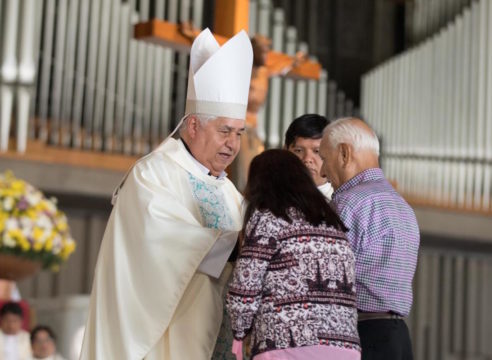 Iglesia en México pide calma a fieles ante expansión de coronavirus