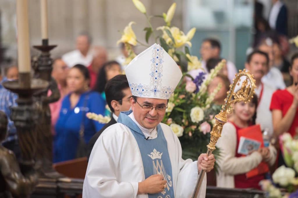 Monseñor Salvador González en la Catedral de México. Foto: María Langarica