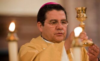 El Papa nombró a Mons. Faustino Armendáriz como Arzobispo de Durango