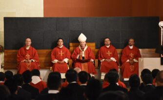 "Dios espera que ustedes sean muy buenos presbíteros": Cardenal Aguiar