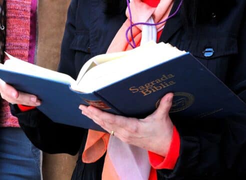 ¿En qué orden leer la Biblia? Plan de lectura para entenderla