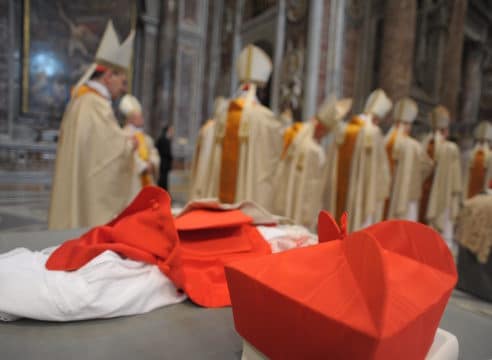 Papa anuncia creación de 13 cardenales; hay un mexicano