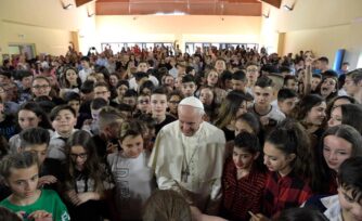 El Papa Francisco llama a reconstruir el pacto educativo global