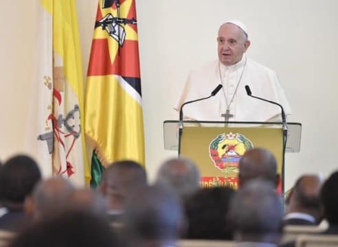 El Papa en África: Para lograr la paz es necesaria la justicia