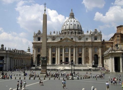 El Papa nombra a dos mujeres en puestos clave en El Vaticano