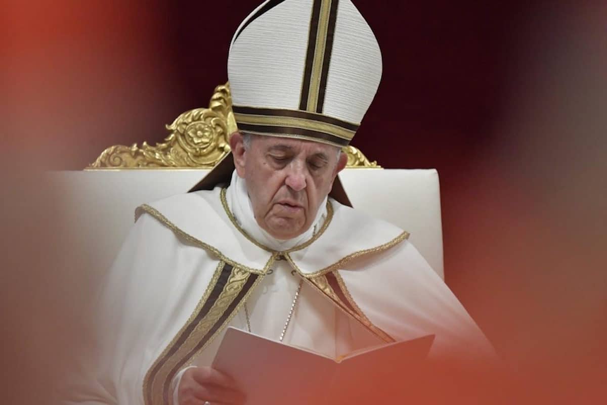 El Papa Francisco preside las Vísperas en la Inauguración del Mes Misionero Extraodinario. Foto: Vatican Media