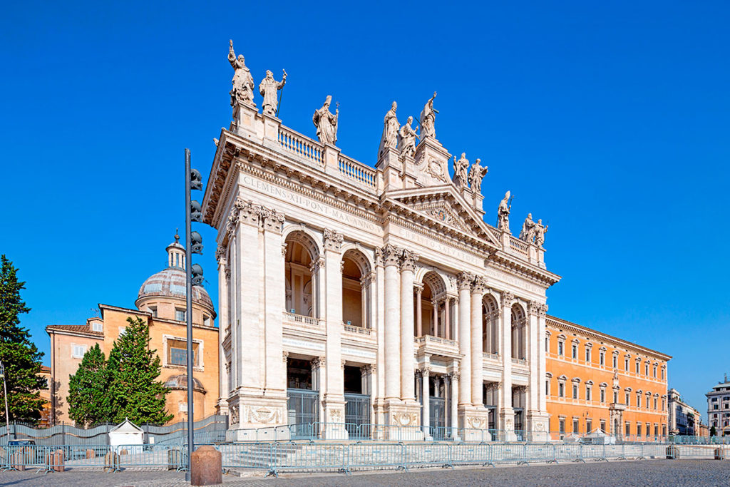 Exterior de la Basílica de San Juan de Letrán