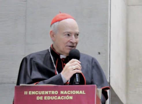 Cardenal Aguiar: La Iglesia y la familia, fundamentales en la educación