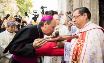 Monseñor Adolfo Castaño tomó posesión como Obispo de Azcapotzalco