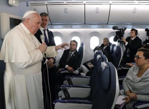Papa Francisco: rechazo a armas nucleares debe ir en el Catecismo