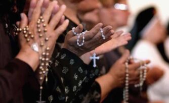 Rosario por México quiere reunir a 12 millones de personas en oración