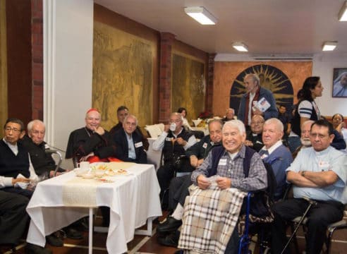 Sacerdotes eméritos de la Arquidiócesis celebran el fin de año