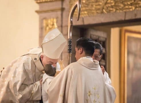 Homilía del Cardenal Carlos Aguiar en la Misa de Nochebuena
