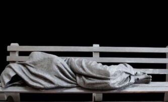 Develarán en la Catedral la estatua “Jesús sin hogar”