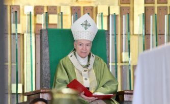 Jóvenes necesitan ternura y cercanía: Cardenal Aguiar