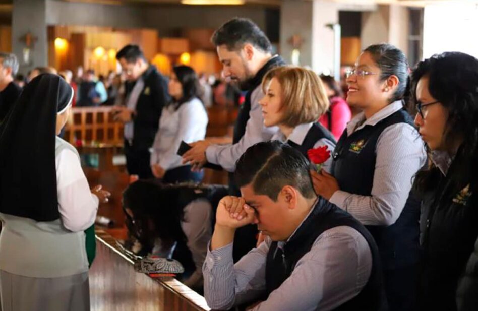 Cielo Abierto festejó 10 años de adoración eucarística