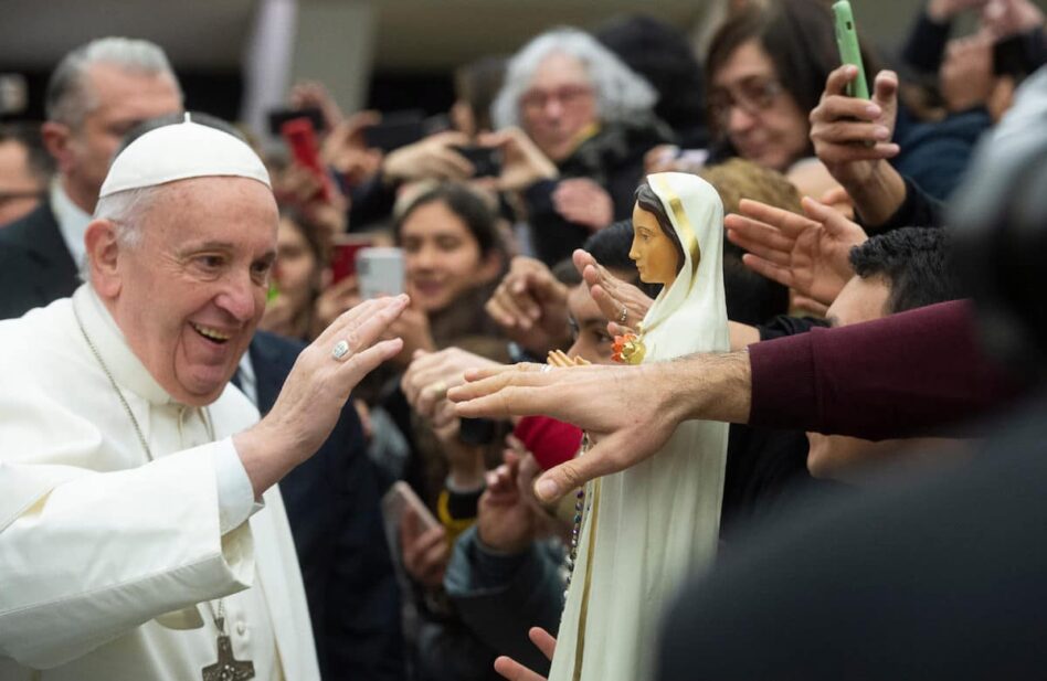 Papa Francisco: la Iglesia siempre acoge con corazón de madre