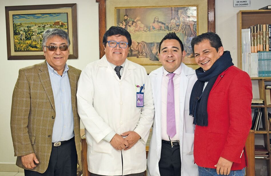 Este sacerdote también es médico y brinda ayuda a adictos