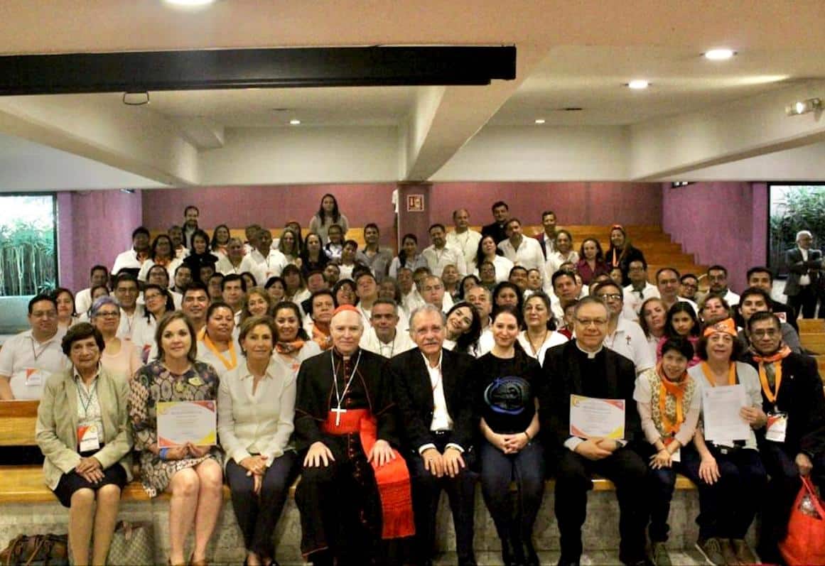 Los responsables de Pastoral Familiar de la Arquidiócesis Primada de México. Foto: Miguel Ávila