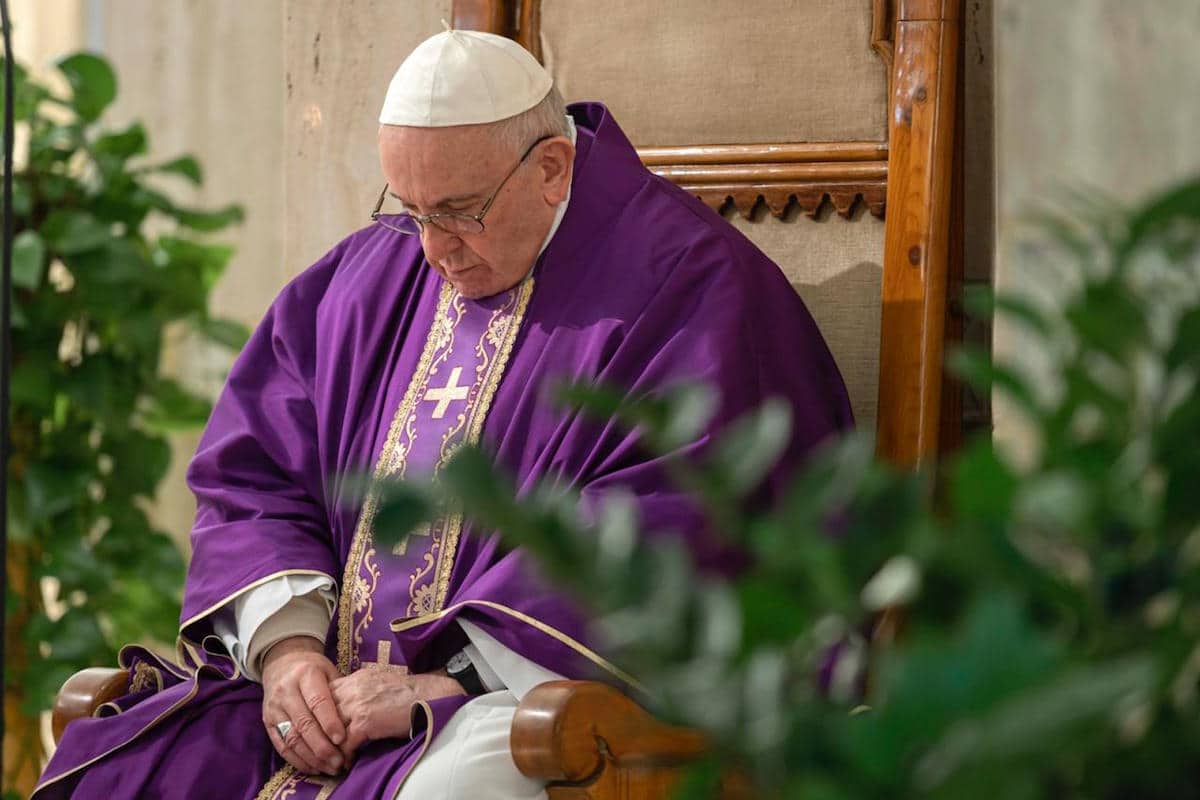 Papa pide a obispos no dejar solo al pueblo ante crisis por coronavirus
