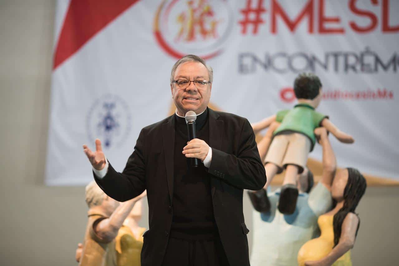 El padre Eduardo Chávez en el Mes de la Familia 2020. Foto: María Langarica.