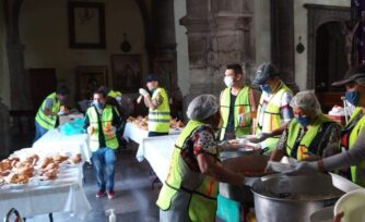 Iglesia de La Soledad mantiene abierto su comedor comunitario