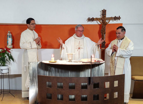 Mons. Daniel Rivera Sánchez: Dios está presente e ilumina nuestra vida