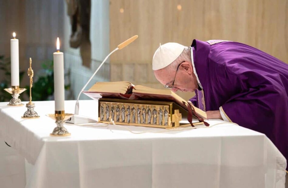 Papa Francisco: Médicos, enfermeras y sacerdotes, ejemplo de heroísmo