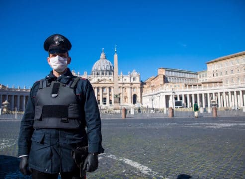 El Vaticano extiende hasta mayo las medidas sanitarias de prevención