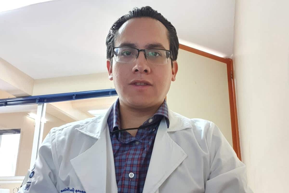 Dr. Amaury Gutiérrez, señala que su fe lo ha ayudado a ser mejor médico. Foto Cortesía