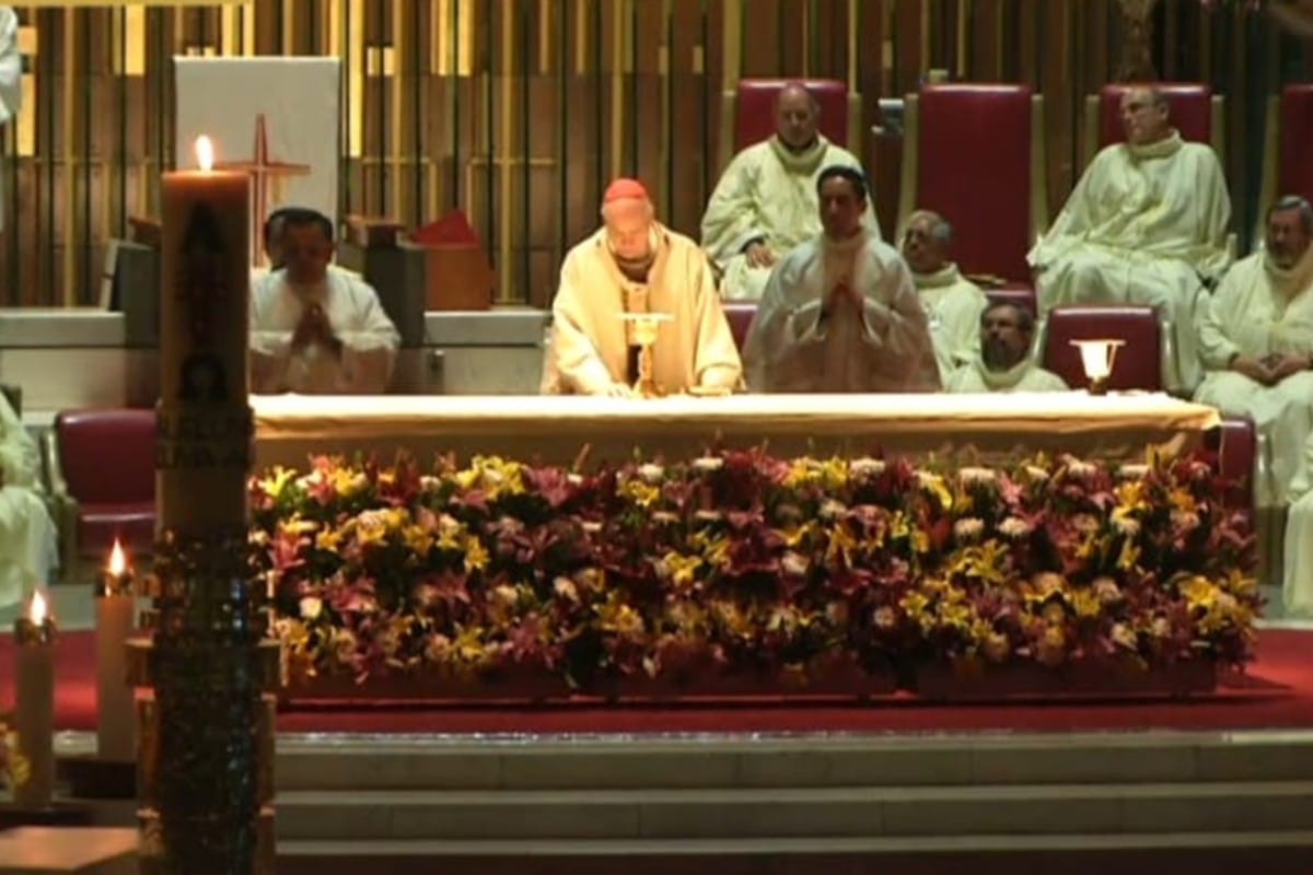 Homilía del Arzobispo Carlos Aguiar en la Vigilia Pascual