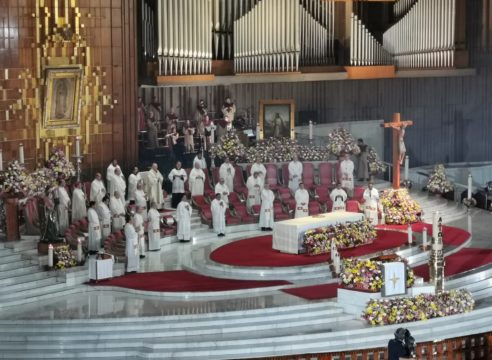 Homilía del Arzobispo Aguiar en el Domingo de Resurrección