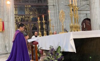 Con una Hora Santa, católicos piden auxilio al Señor ante el COVID-19