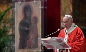 El Papa Francisco en el Domingo de Ramos: Dios no nos abandona