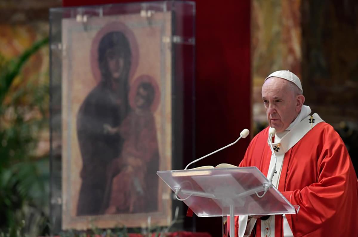 El Papa Francisco preside la Misa de Domingo de Ramos 2020. Foto: Vatican Media.