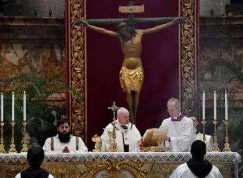 El Papa en la Pascua: Hay un nuevo contagio, el de la esperanza