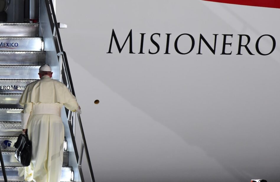 Avión que llegó con insumos médicos a México, trasladó al Papa en 2016