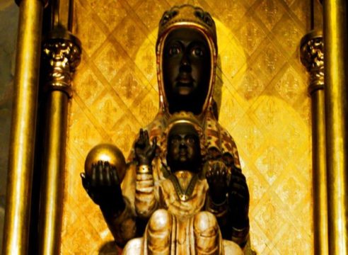 Esta es la historia de la Virgen de Montserrat, patrona de Cataluña