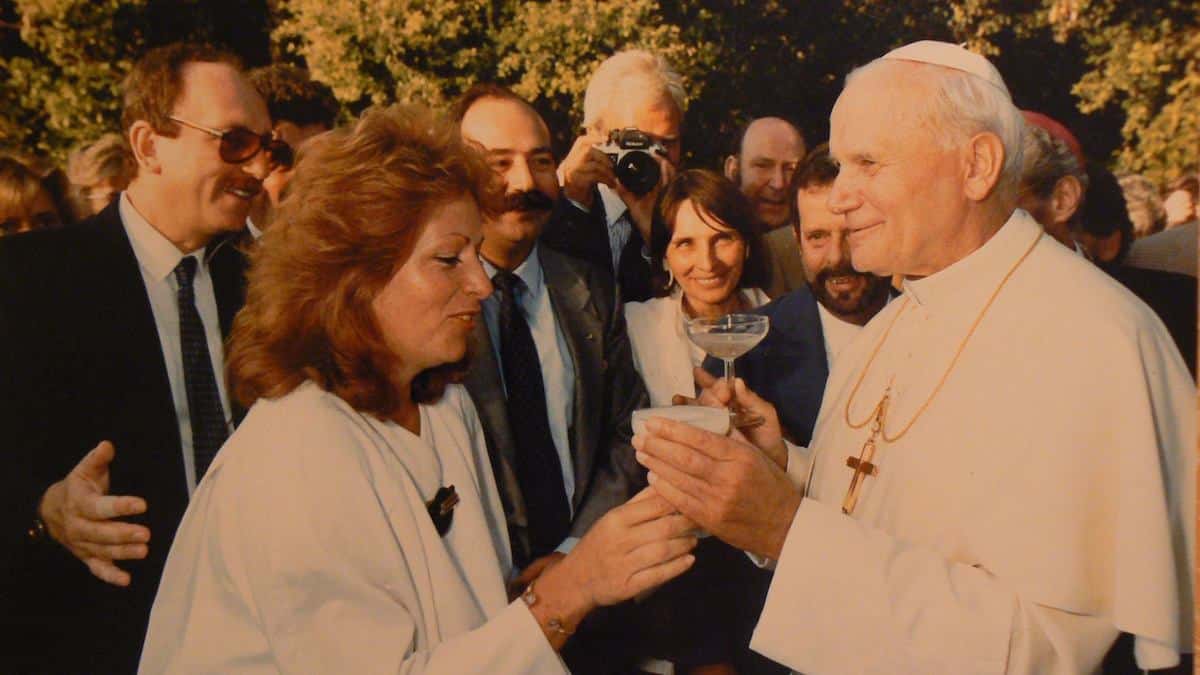 Juan Pablo II con Valentina Alazraki