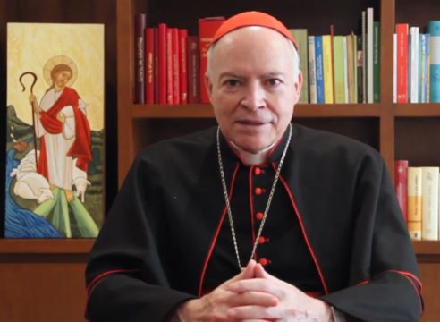 El cardenal Aguiar pide no escatimar esfuerzos ante el COVID-19