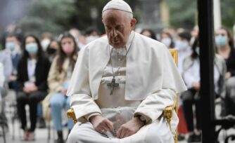 El Papa Francisco envía su pésame a familiares de masacre en Reynosa