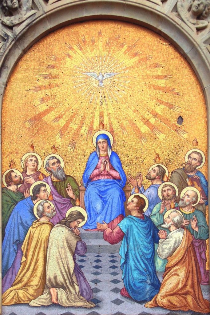 ¿Por qué se festeja a María Reina de los Apóstoles antes de Pentecostés?