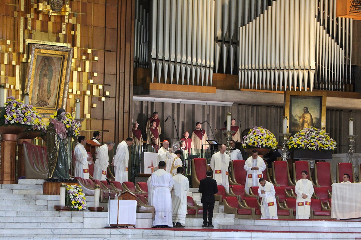 Homilía del Arzobispo Carlos Aguiar en el  V Domingo de Pascua