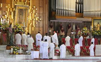 Arzobispo Aguiar: Las madres, las primeras evangelizadoras de la niñez